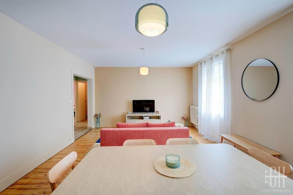 L'Oeillet - Place Plumereau Tours Extérieur photo